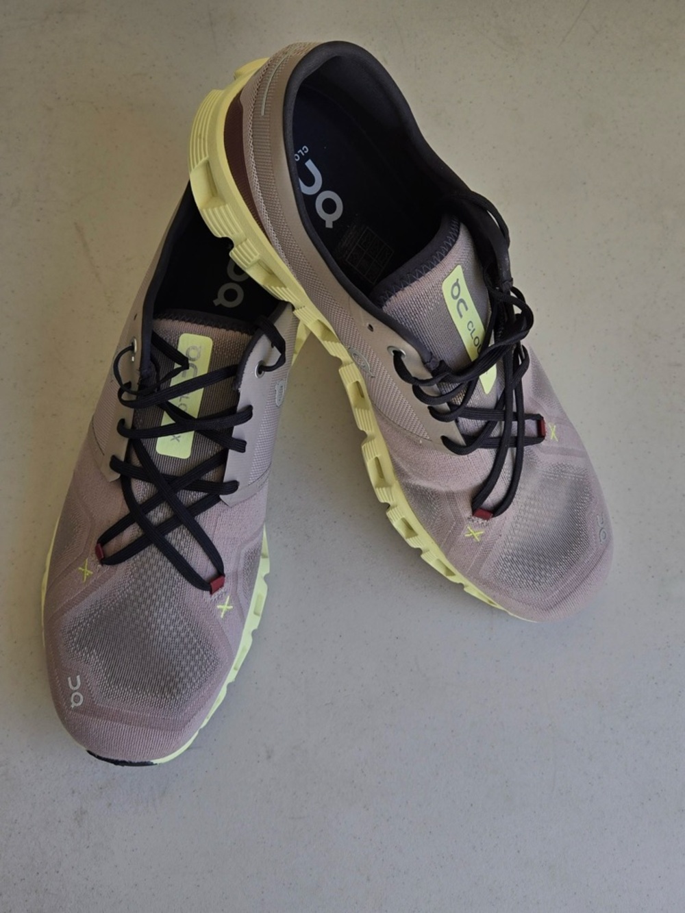 On Cloud / Running Men’s Athletic Shoes in Gray/Brown - Picture 2 of 7